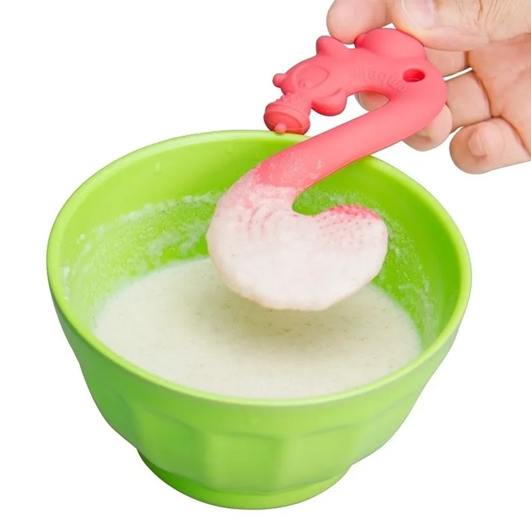 Mombella, Squirrel Red, gryzak