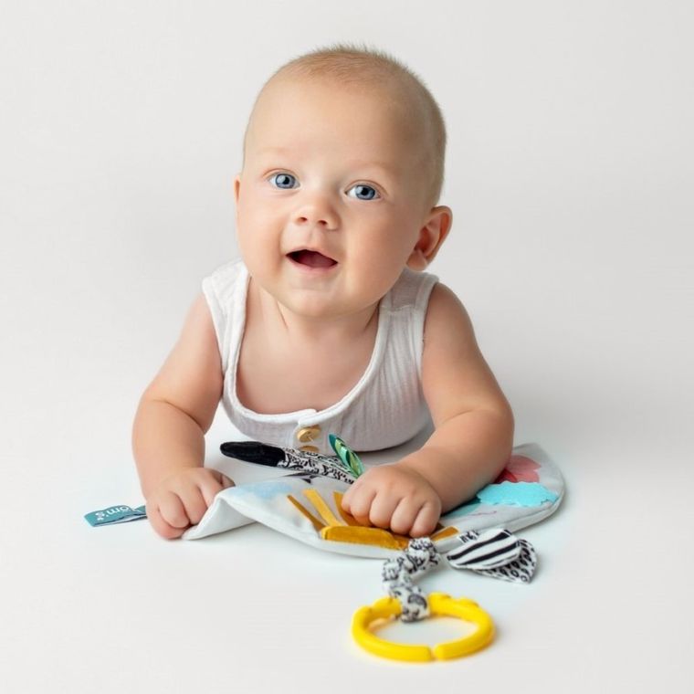 Mom's care, Szop Pedro, książeczka sensoryczna