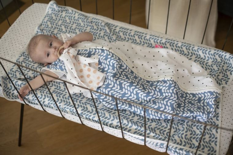 Motherhood, Classics Różowy 2023, śpiworek muślinowy, TOG 0.5, 6-18 m