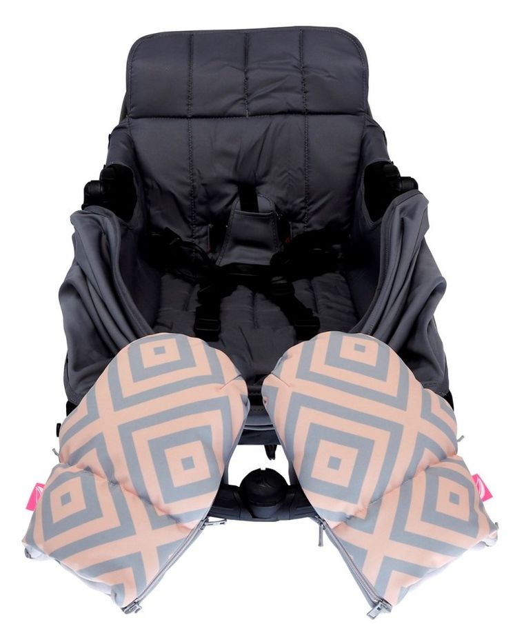 Motherhood, Kwadraty Różowe, mufki do wózka