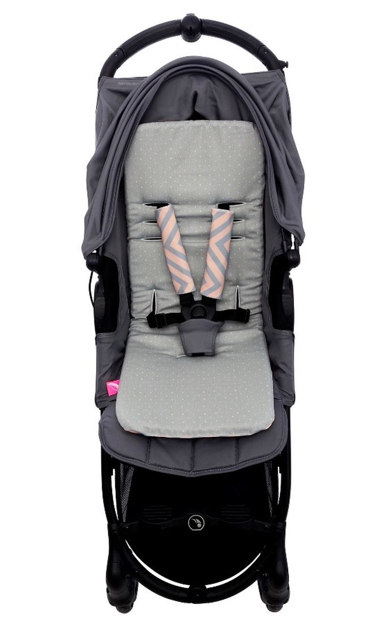 Motherhood, Kwadraty Różowe, ochraniacze na pasy