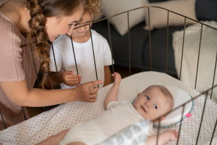 Motherhood, Zebra Niebieska, ergonomiczna poduszka stabilizująca dla niemowląt