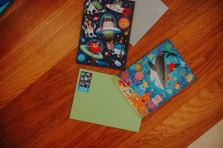 Mudpuppy, Rekin, puzzle-kartka z życzeniami, 12 elementów