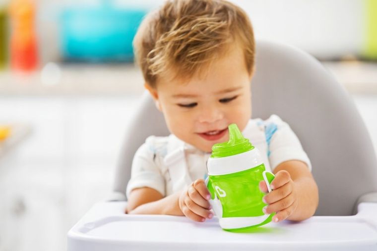 Munchkin, kubek z miękkim ustnikiem i uchwytami, zielony, 118 ml