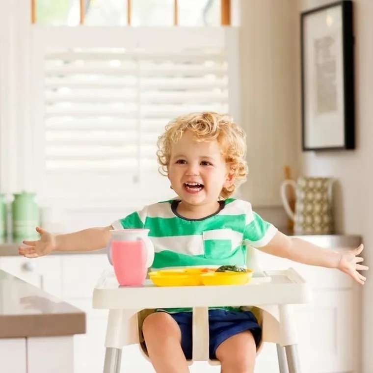 Munchkin, Miracle 360°, kubek treningowy z uchwytami, różowy, 207 ml