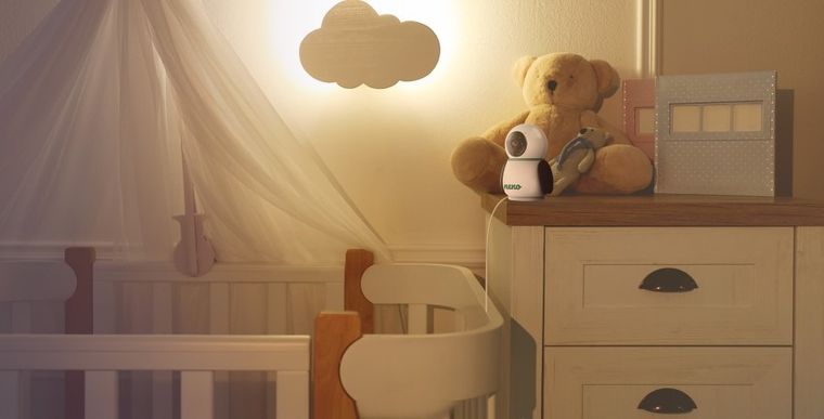 Neno, Avante, elektroniczna niania