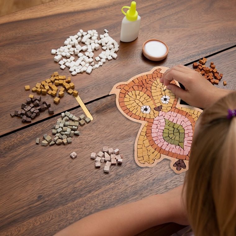 Neptune Mosaic, Sowa, mozaika