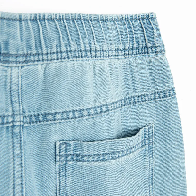 Niebieskie jeansowe szorty z regulacją relaxed Cool Club