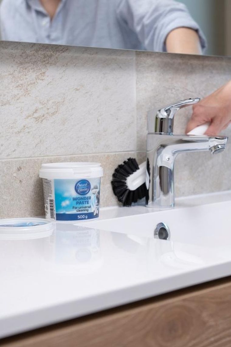 Nord Clean, szczotka do szorowania z długą rączką