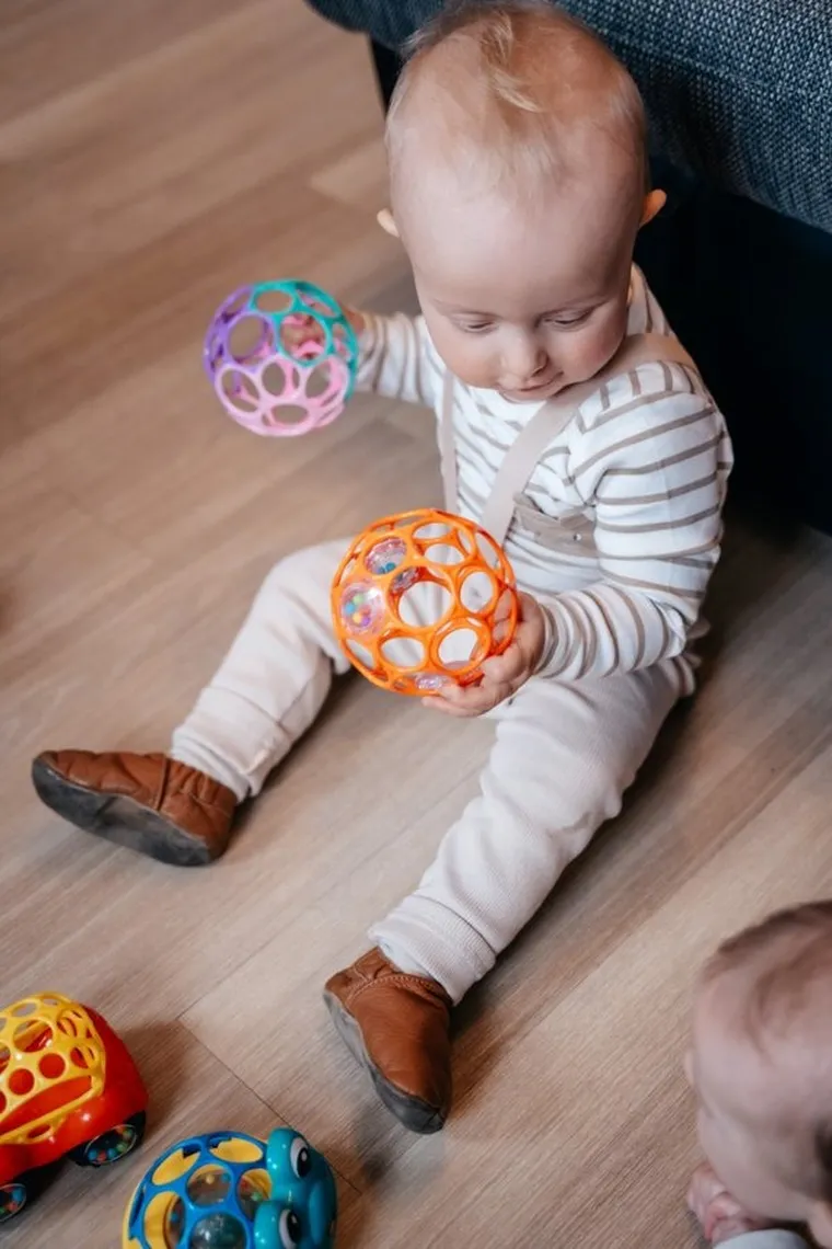 Oball, piłka Classic, zabawka niemowlęca