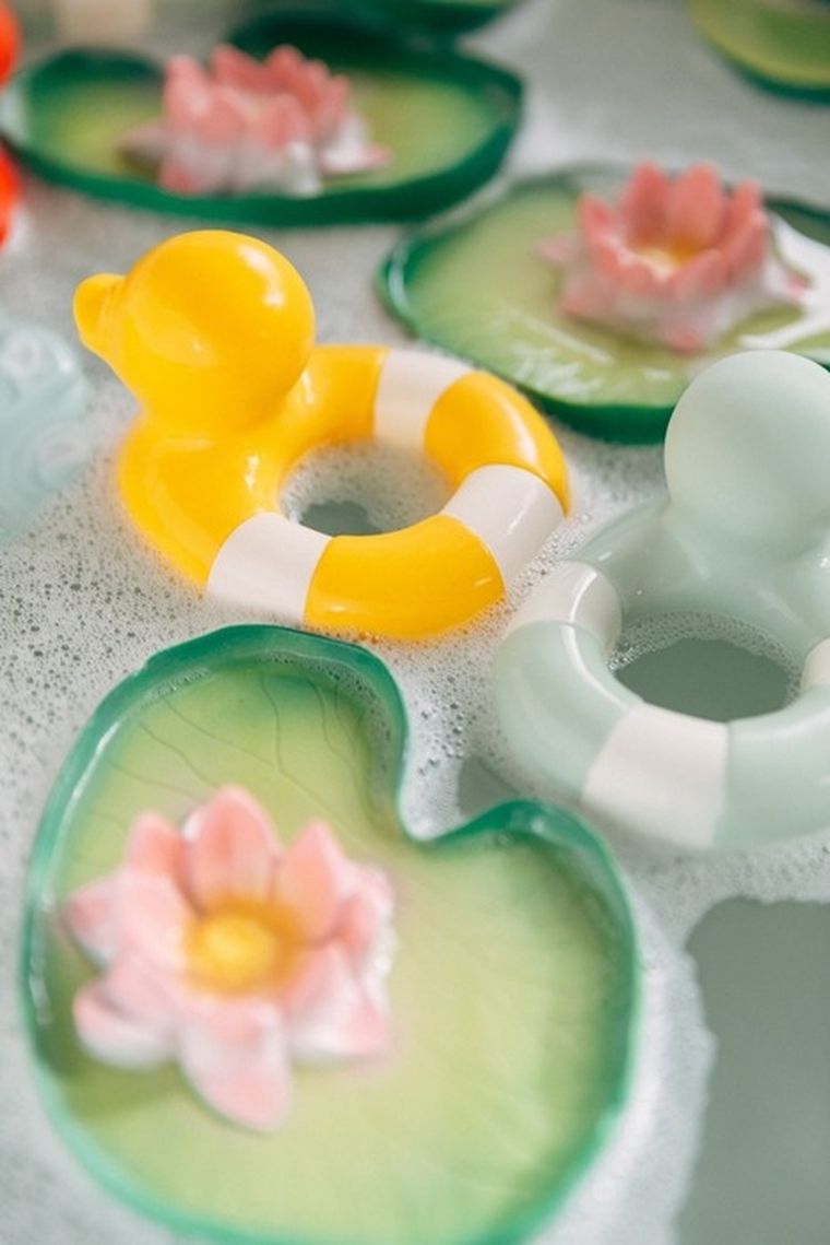 Oli & Carol, kaczka, zabawka do kąpieli, flo yellow