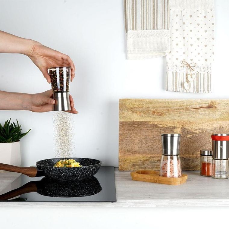 Orion, młynek do mielenia soli i pieprzu na bambusowym stojaku, 3 szt.