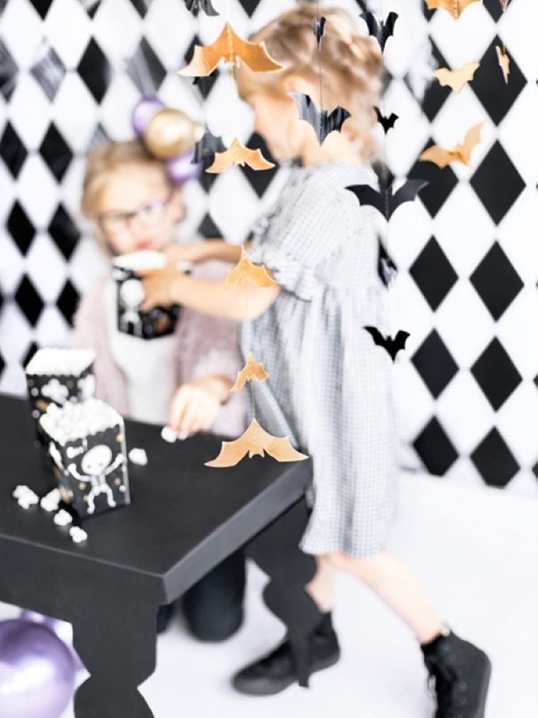 PartyDeco, girlanda, nietoperze, złoty, 1.5 m