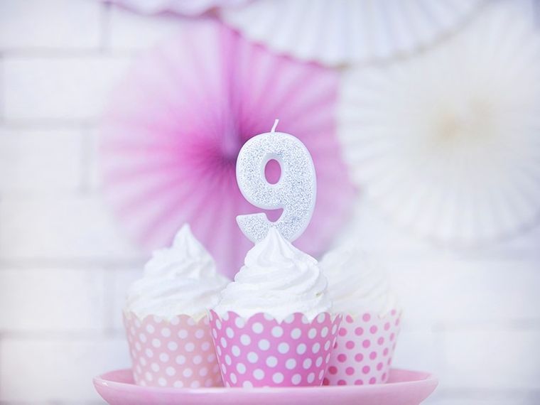 PartyDeco, świeczka urodzinowa, cyferka 9, srebrny, 7 cm