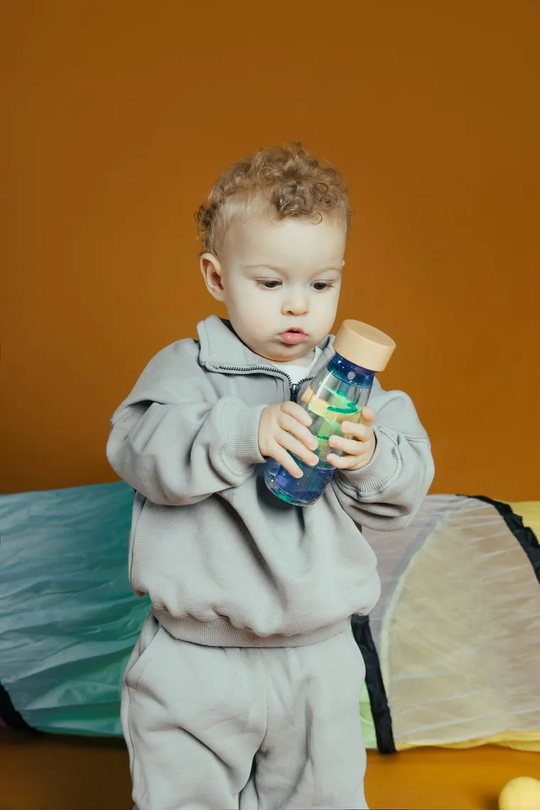 Petit Boum, Move, butelka sensoryczna, dwufazowa, niebieska spirala