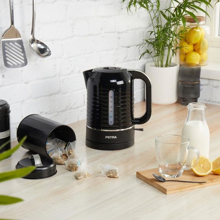 Petra, czajnik elektryczny 3000W, 1,7l