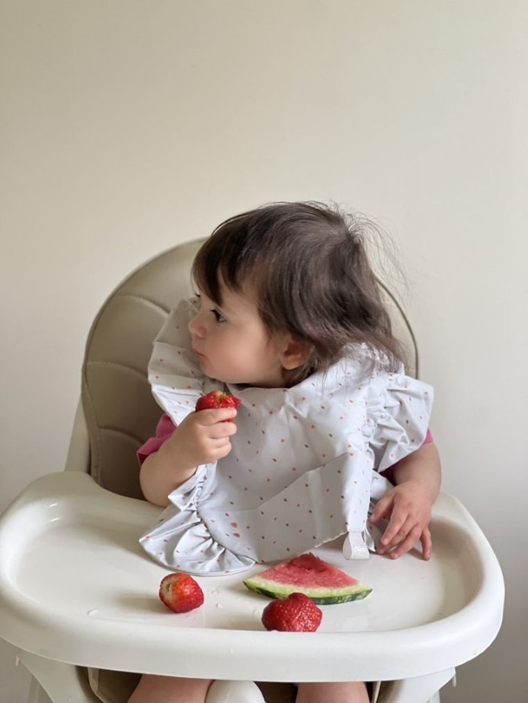 Piapimo, Foresta, śliniak z falbaną, beige