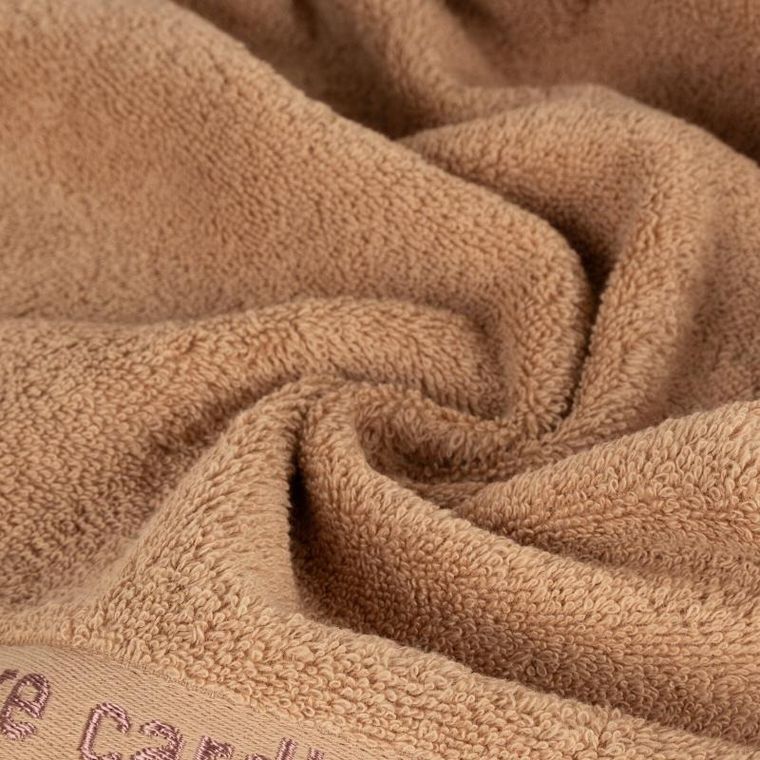 Pierre Cardin, ręcznik Evi