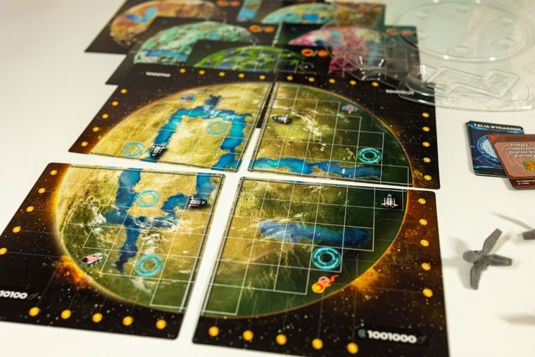 Portal Games, Niezbadana Planeta: Superksiężyc, dodatek do gry