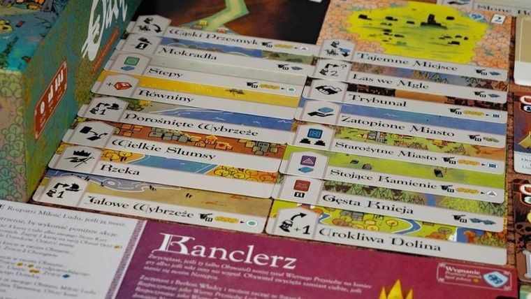 Portal Games, Oath Kroniki władzy i banicji, gra strategiczna