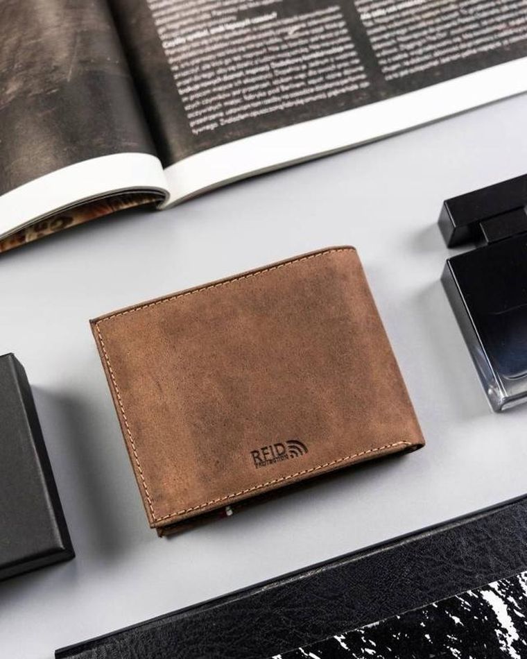 Portfel, brązowy, skórzany, Peterson