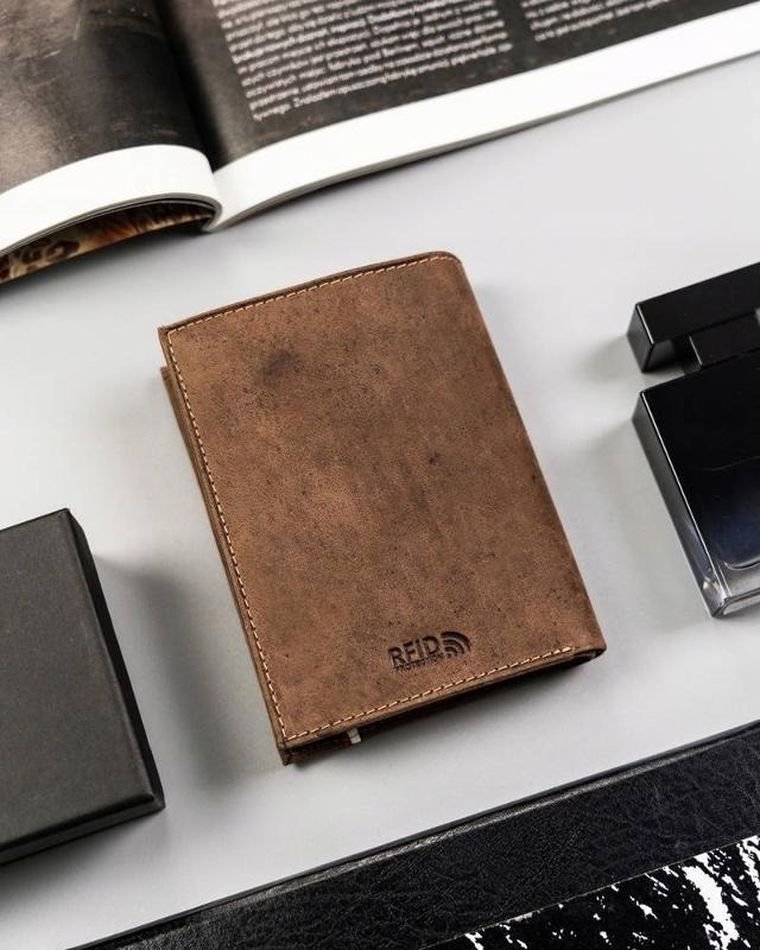 Portfel, brązowy, skórzany, Peterson