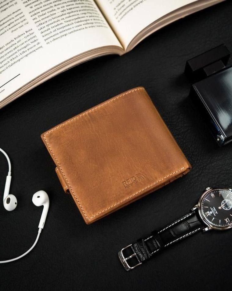 Portfel, brązowy, skórzany, RFID, Peterson