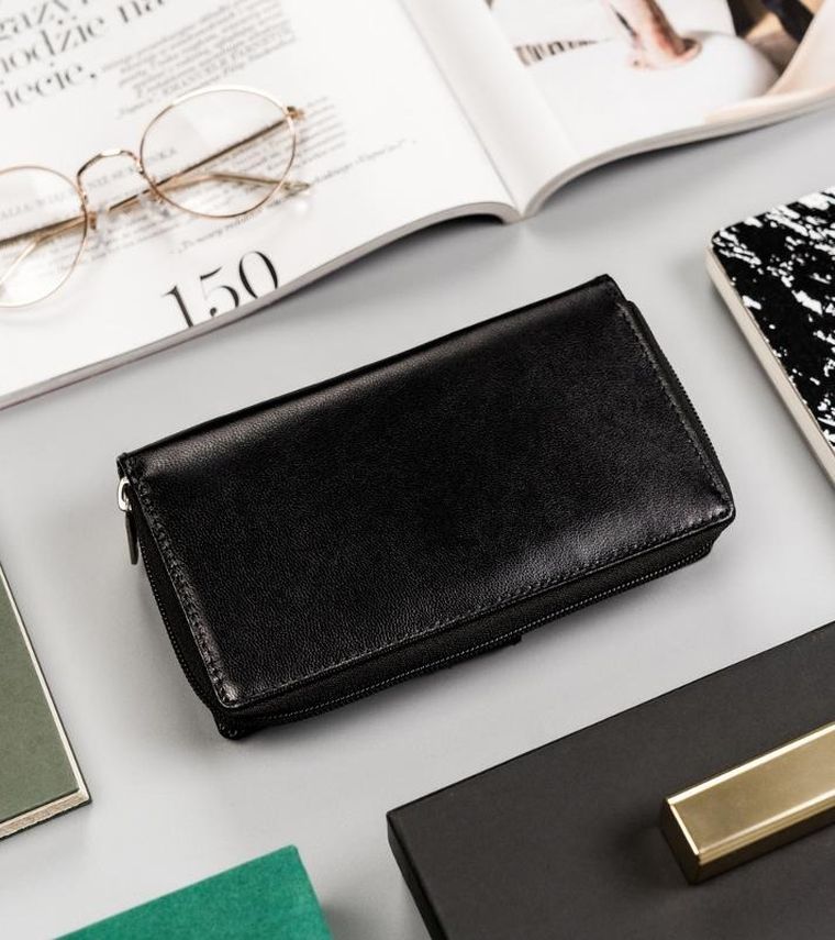 Portfel, czarny, skórzany, Peterson