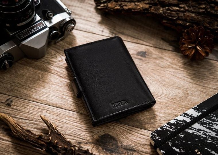 Portfel, czarny, skórzany, Peterson