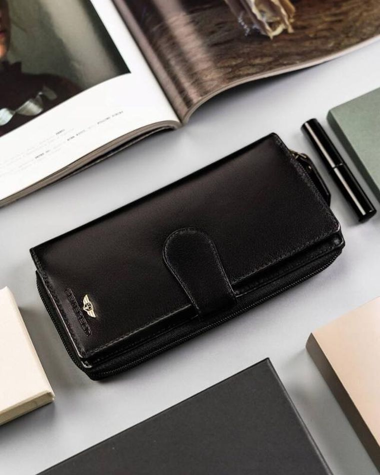 Portfel, czarny, skórzany, Peterson