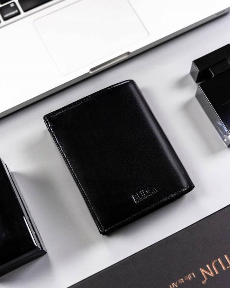 Portfel, czarny, skórzany, Peterson