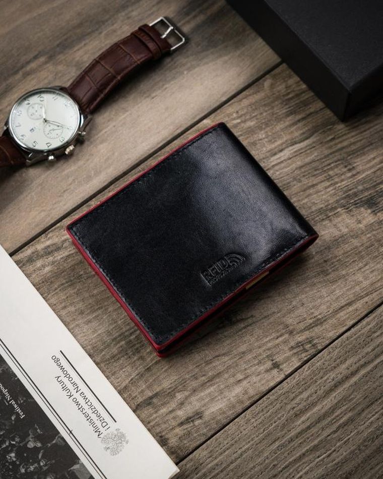 Portfel, czarny, skórzany, Peterson