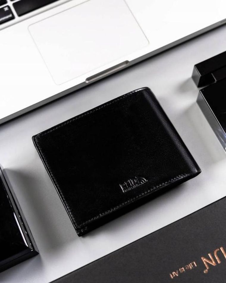 Portfel, czarny, skórzany, Peterson