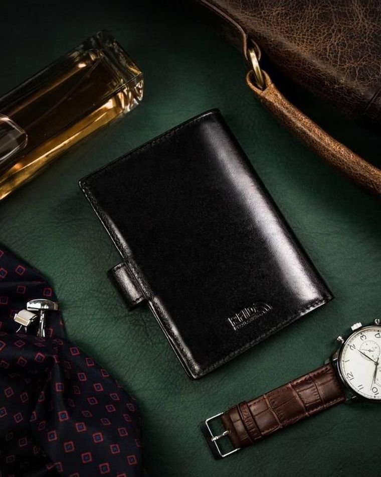 Portfel, czarny, skórzany, Peterson