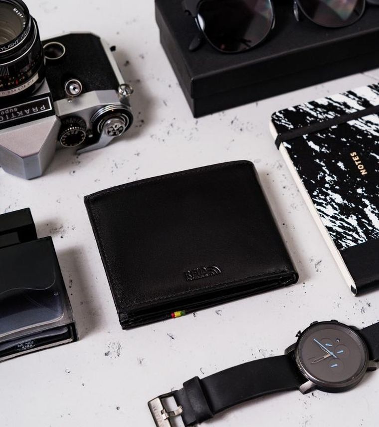 Portfel, czarny, skórzany, Peterson