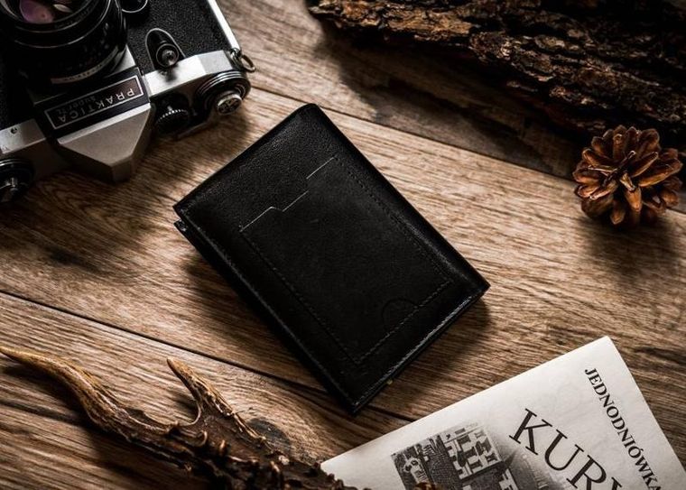 Portfel, czarny, skórzany, Peterson