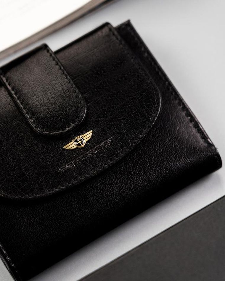 Portfel, czarny, skórzany, Peterson