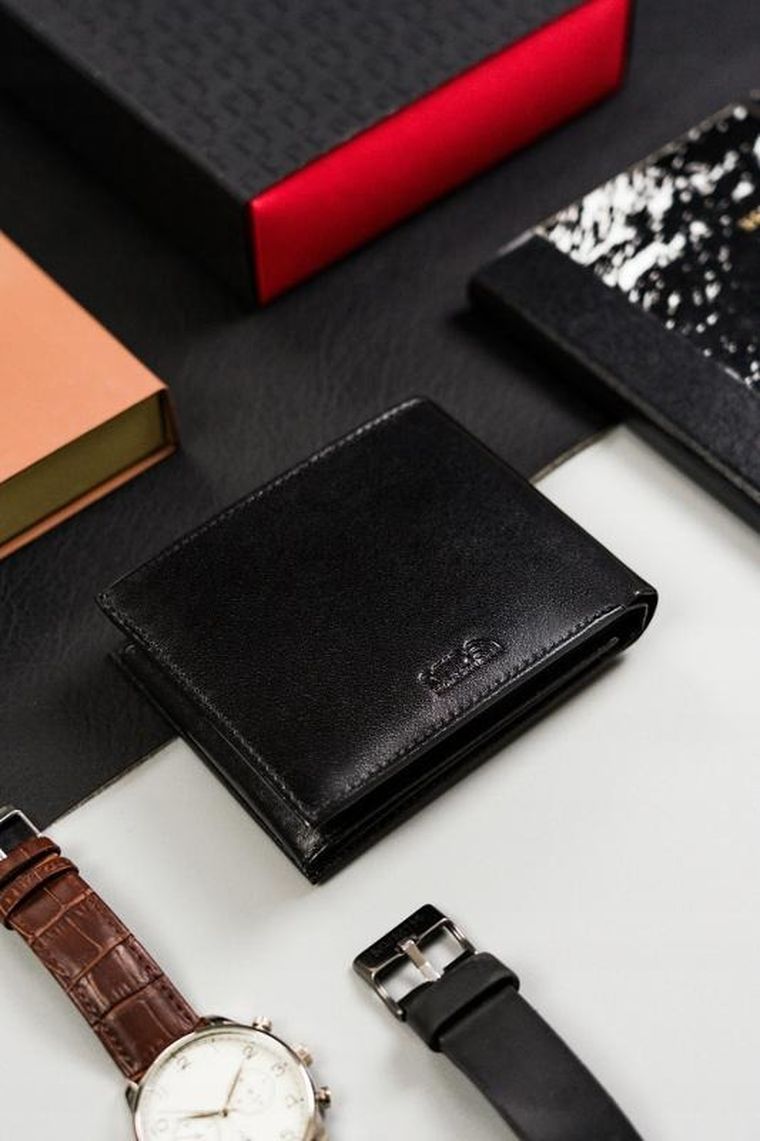 Portfel, czarny, skórzany, Peterson