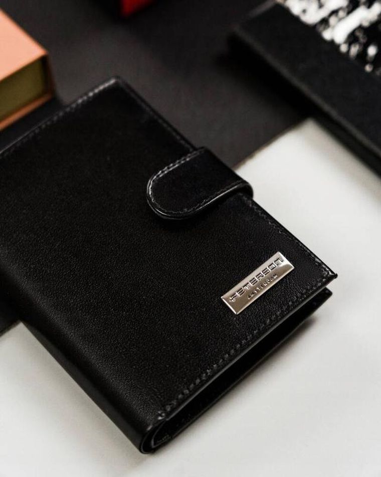 Portfel, czarny, skórzany, Peterson