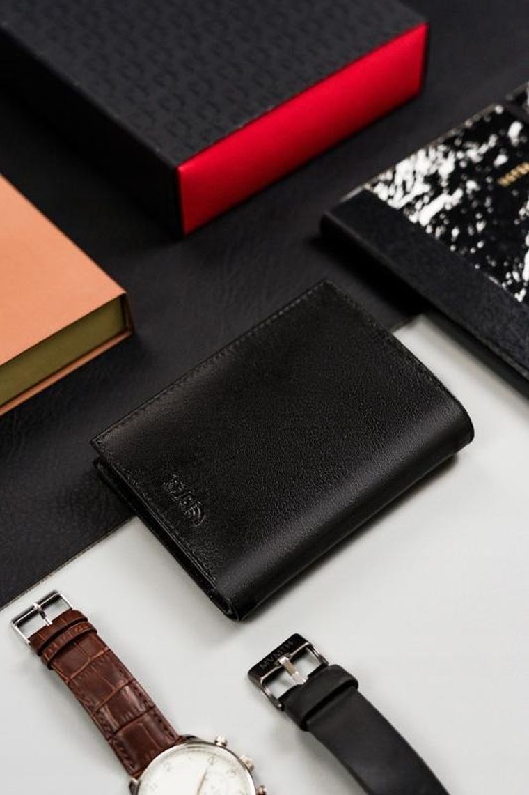 Portfel, czarny, skórzany, RFID, Peterson