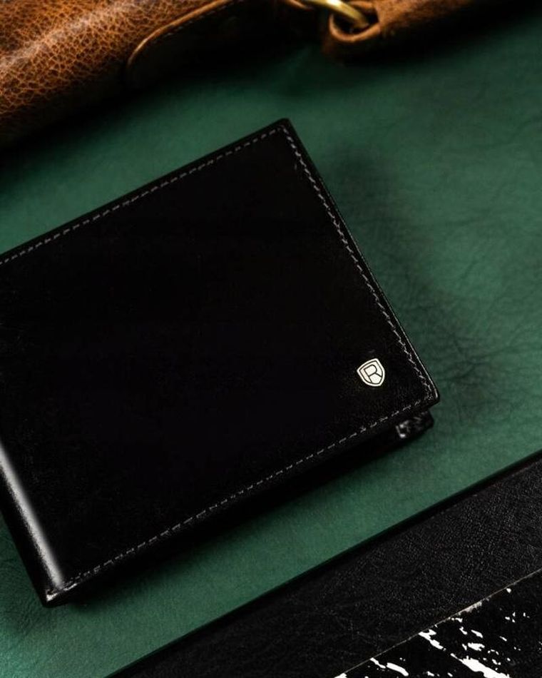 Portfel. czarny, skórzany, RFID, Rovicky