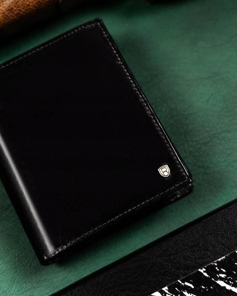 Portfel, czarny, skórzany, RFID, Rovicky