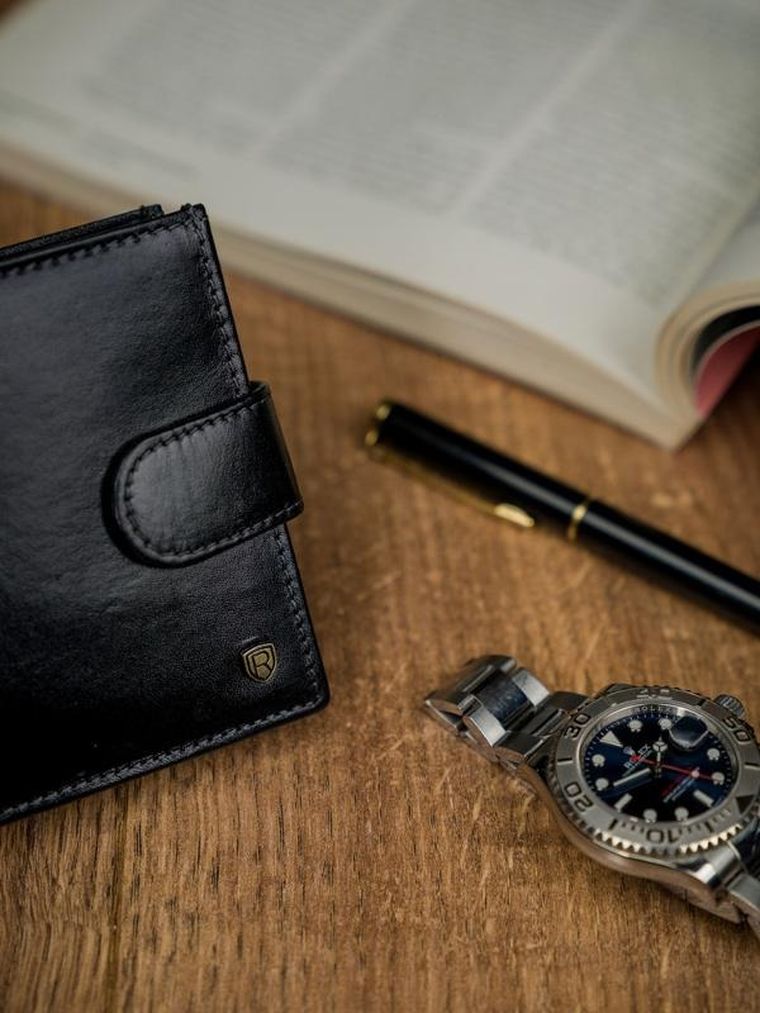 Portfel, czarny, skórzany, RFID, Rovicky