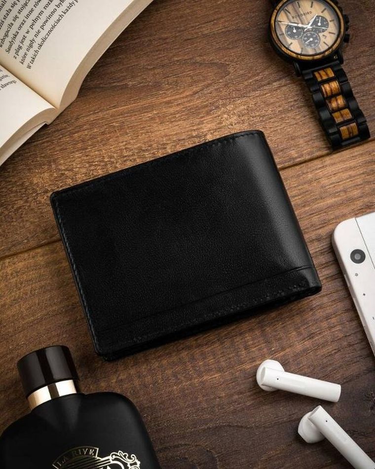 Portfel, czarny, skórzany, RFID, Rovicky