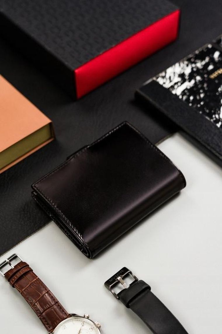 Portfel, czarny, skórzany, RFID, Rovicky