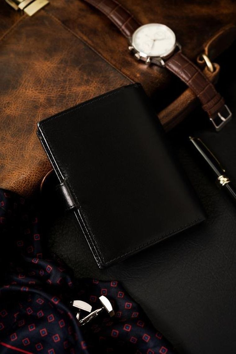 Portfel, czarny, skórzany, Rovicky