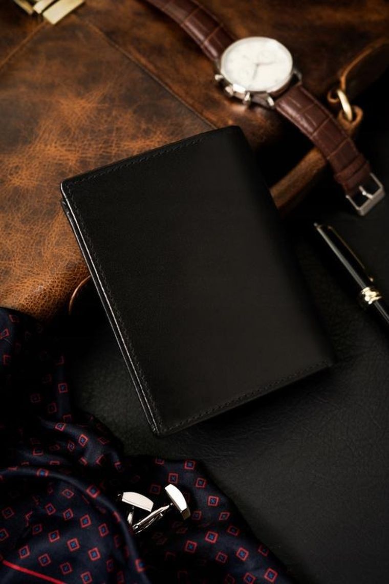 Portfel, czarny, skórzany, Rovicky