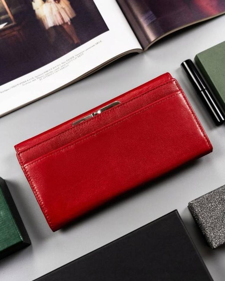 Portfel, czerwony, skórzany, RFID, Peterson