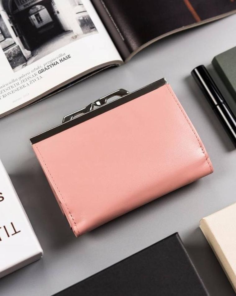 Portfel, różowy, skórzany, RFID, Peterson