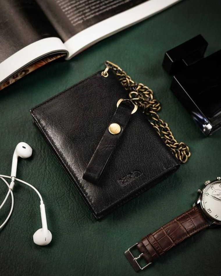 Portfel z łańcuszkiem, czarny, skórzany, Peterson